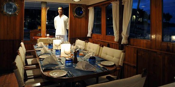 Luxury dinner cruise